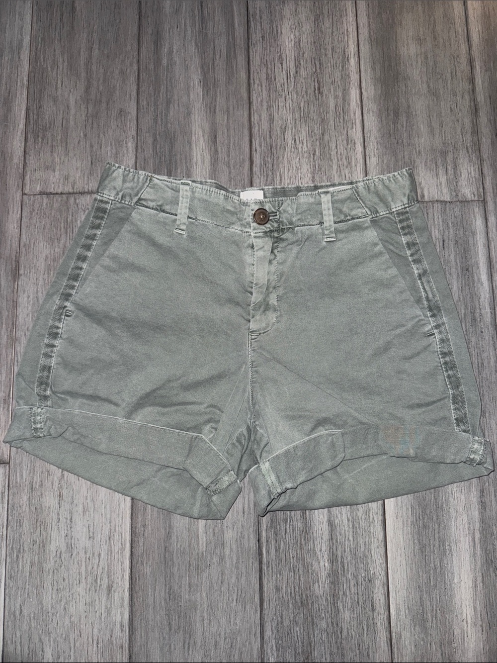 GAP Cuffed Girlfriend Chino Bermuda Shorts - Size 2P